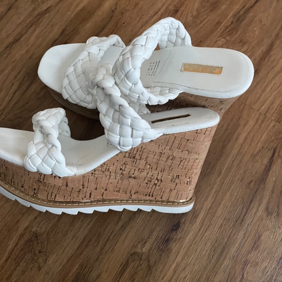 Shoes - Picture 3 of 9